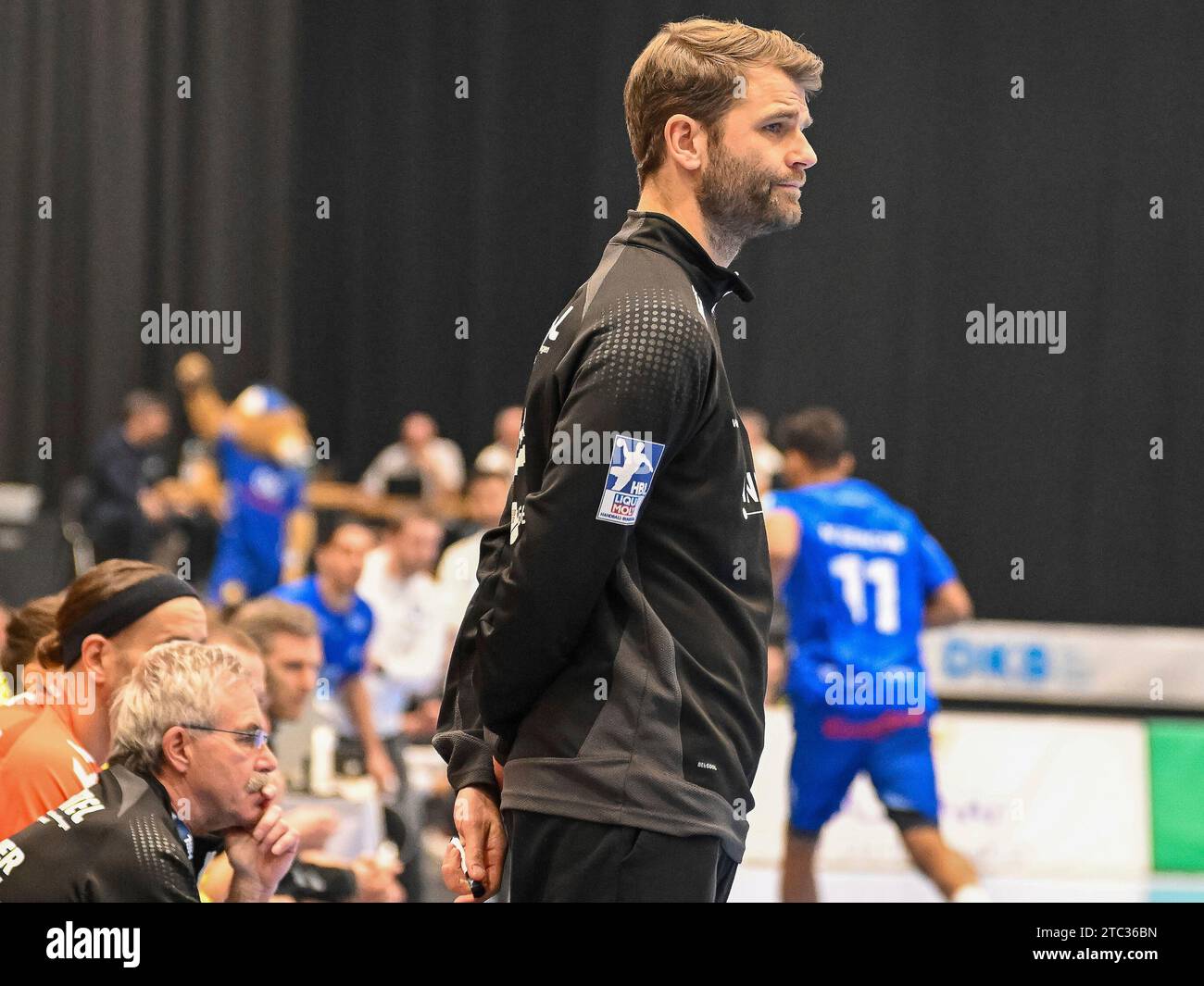 Michael Schweikardt (TVB Stoccarda, formatore) ist nicht zufrieden. Bergischer HC vs. TVB Stoccarda, Handball, LIQUI Moly HBL, 16. Spieltag, Saison 2023/2024, 10.12.2023 foto: Eibner-Pressefoto/Thomas Haesler Foto Stock