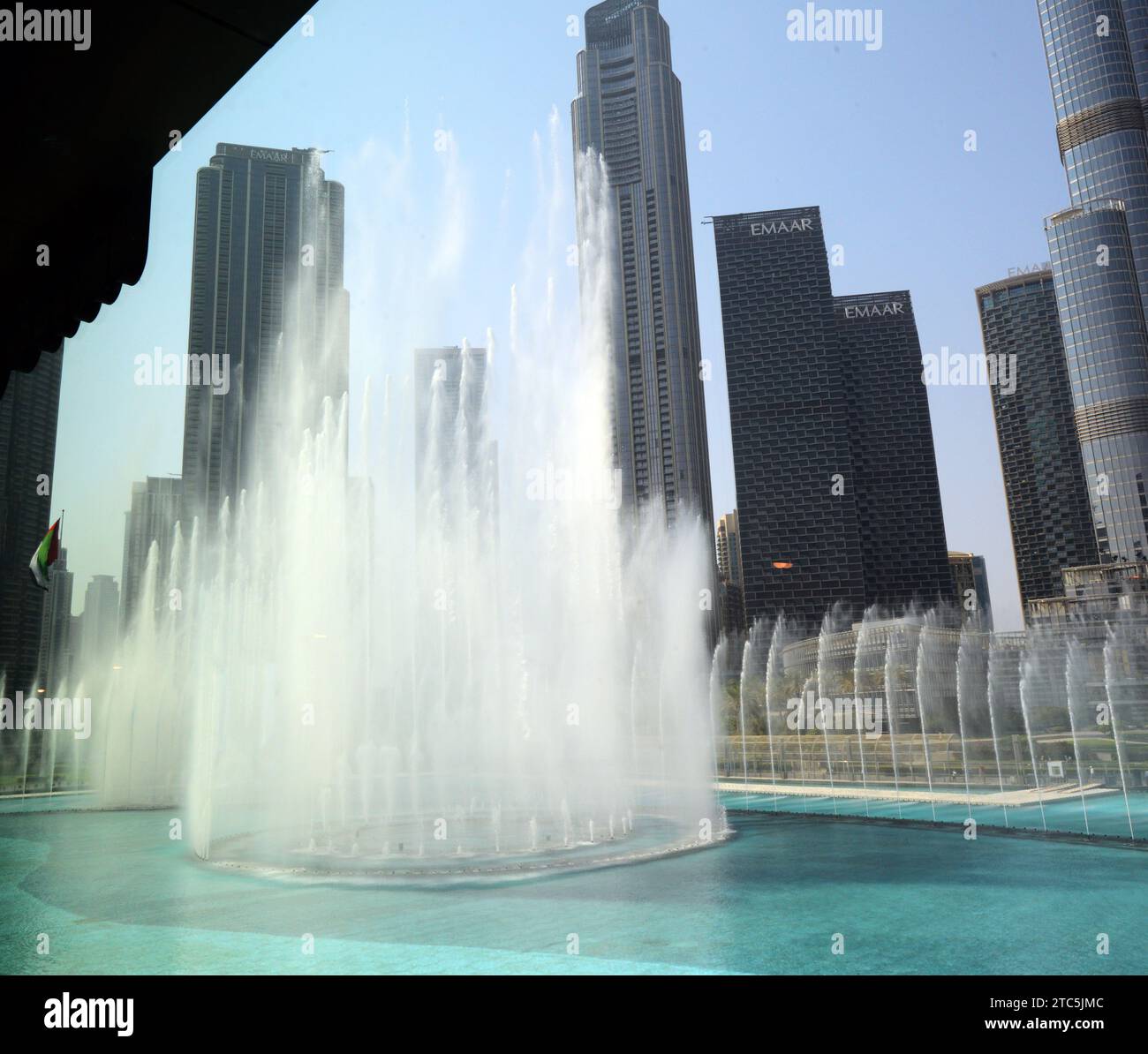La Fontana di Dubai vicino al Dubay Mall e al Burj Khalifa nel centro di Dubai, Emirati Arabi Uniti. Foto Stock
