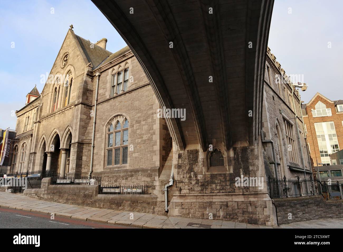 Dublino - Ponte della Cattedrale di Cristo da Winetavern Street Foto Stock