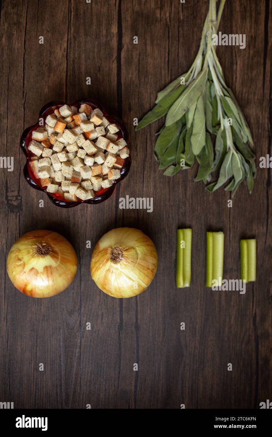 piatto di ingredienti per il ripieno del giorno di ringraziamento Foto Stock