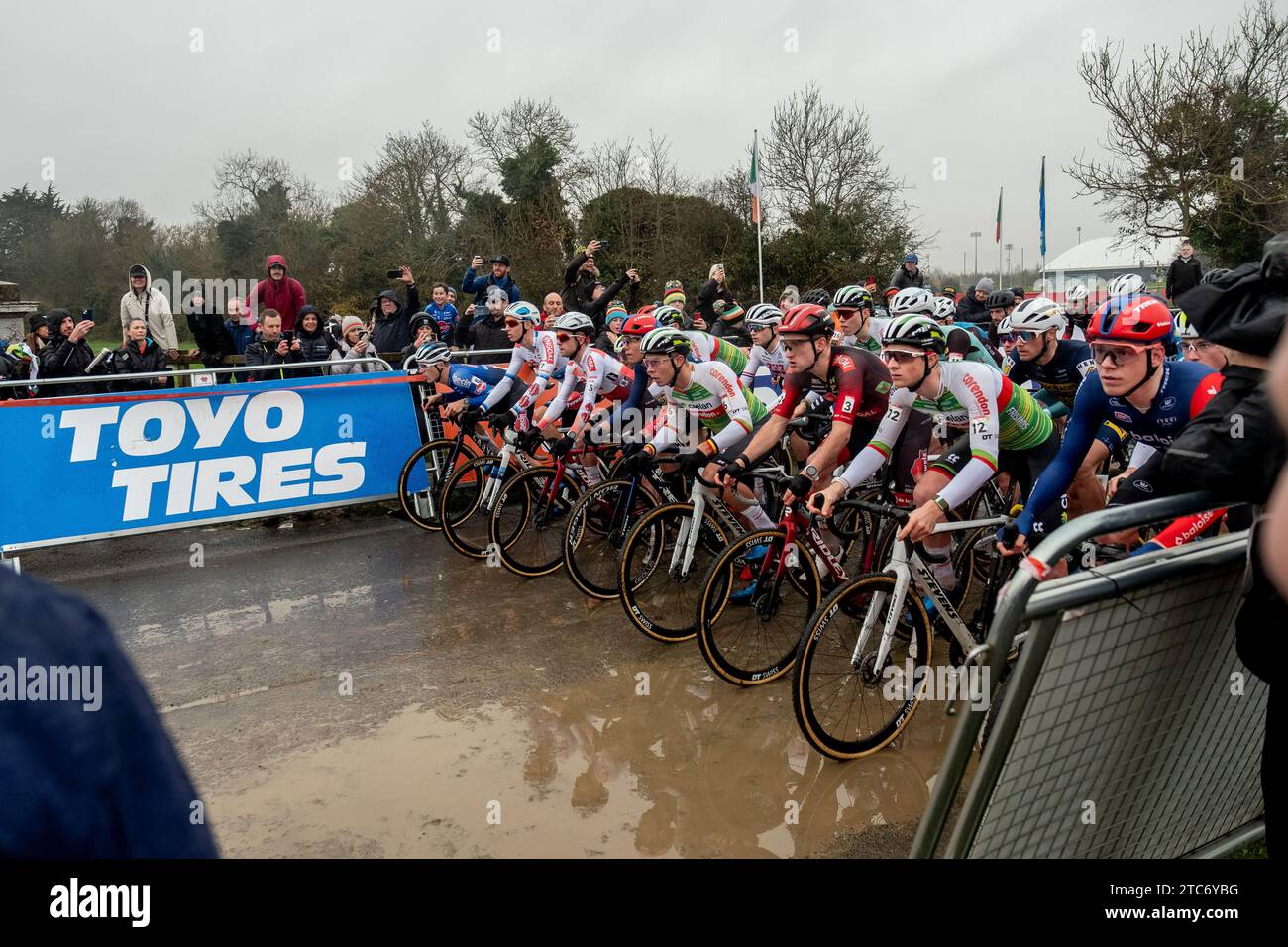 Dublino, Irlanda. 26 novembre 2023. Il pilota visto al decollo alla gara d'élite maschile della UCI Cyclo-cross World Cup a Dublino. (Foto: Gonzales Photo - Alberto grasso). Foto Stock