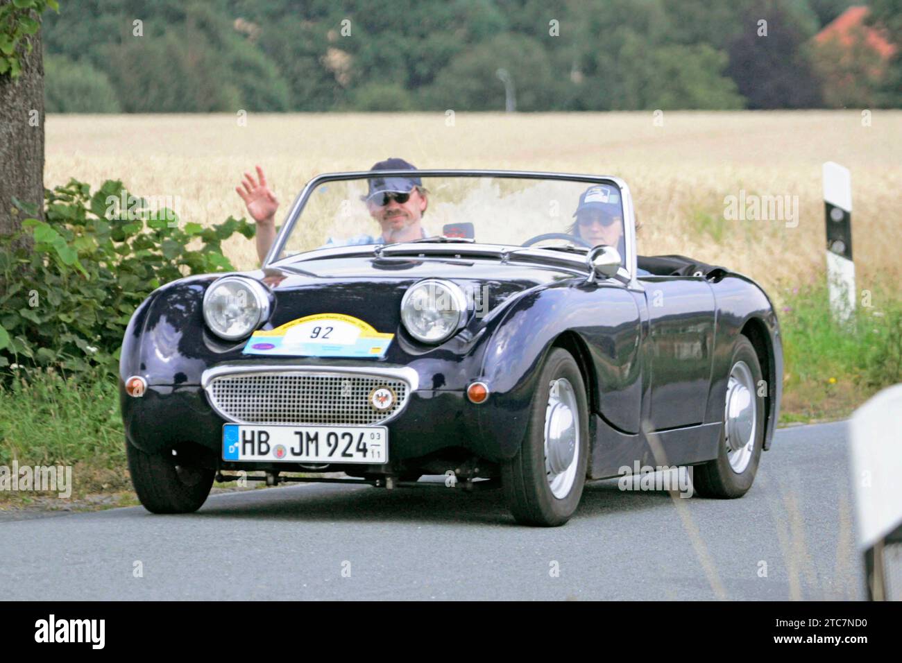 Von der ADAC - Niedersachsen - Classic 2007. Hier Austin Healey Sprite MK 1 BJ. 1959 - auf der L444 zwischen Bad Nenndorf/Reinsen und Stadthagen am 21.07.2007. *** Dall'ADAC Niedersachsen Classic 2007 qui Austin Healey Sprite MK 1 BJ 1959 sulla L444 tra Bad Nenndorf Reinsen e Stadthagen il 21 07 2007 Foto Stock