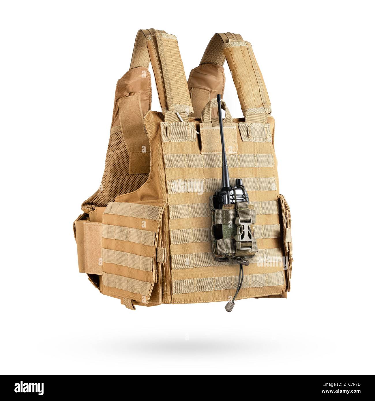Gilet antiproiettile con astuccio tattico in camouflage multicam e radio militare all'interno. Equipaggiamento militare, equipaggiamento. Foto Stock
