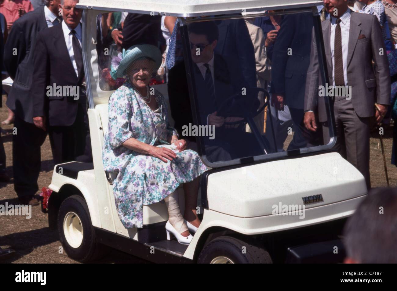 La Regina madre al Sandringham Flower Show il 26 luglio 1995 foto dell'Henshaw Archive Foto Stock