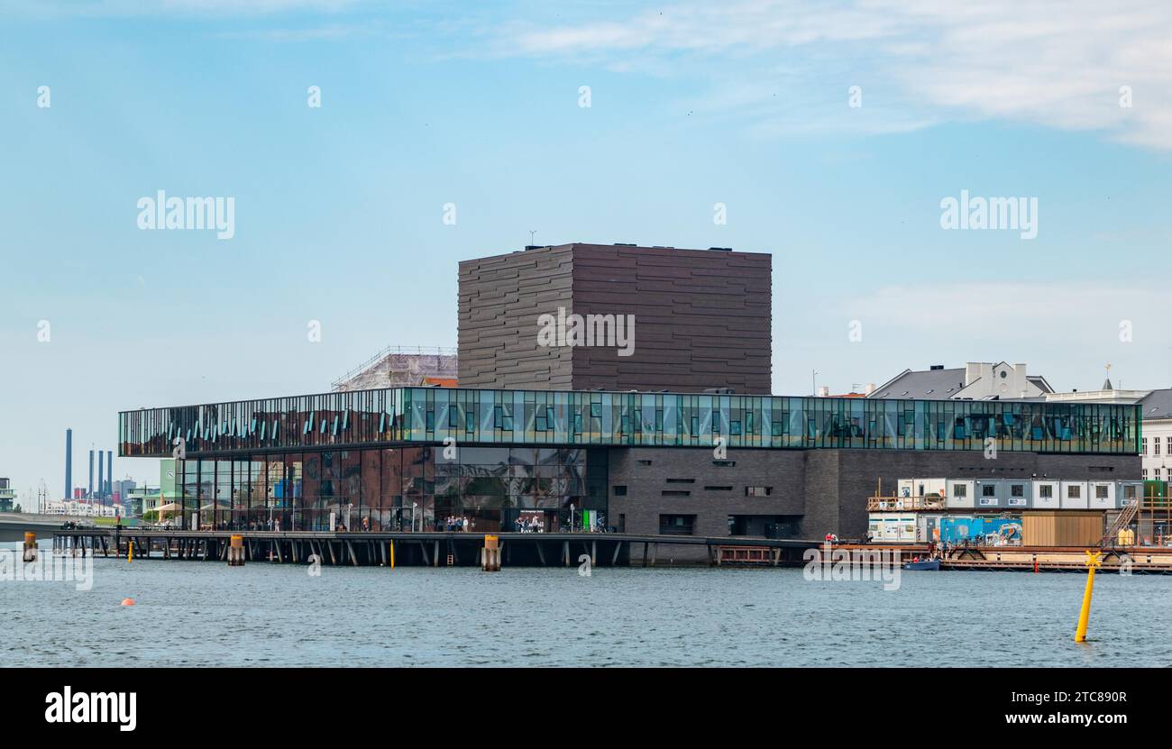 Una foto dell'edificio Playhouse Foto Stock