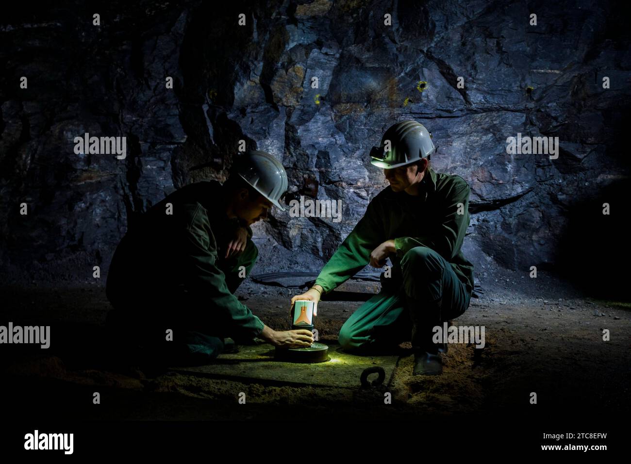 Gli studenti della Reiche Colliery lavorano nella camera sotterranea Foto Stock