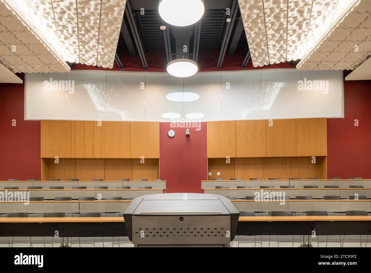 Una sala conferenze vuota in una scuola superiore, un college o un'università Foto Stock