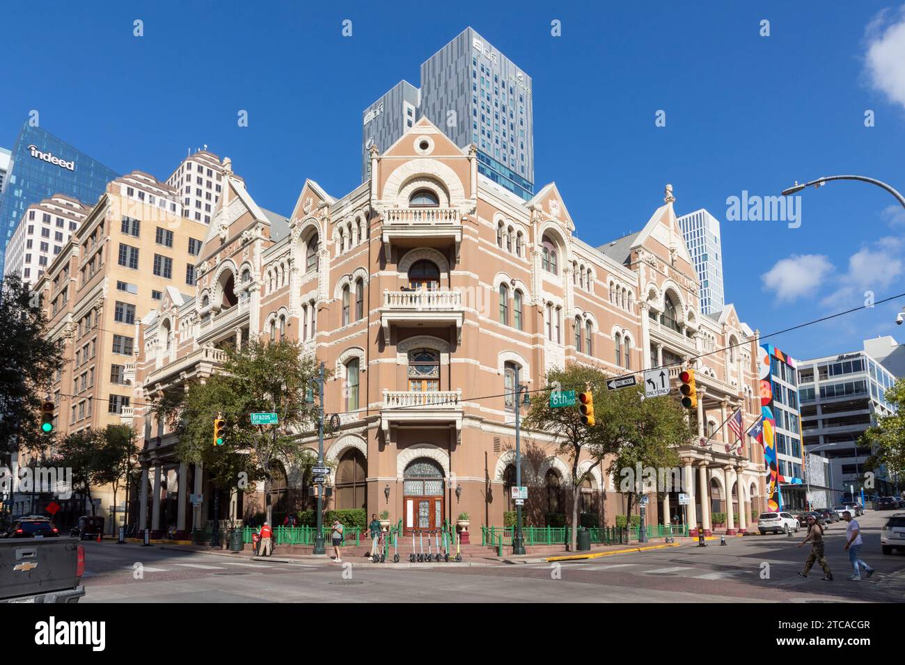 Austin, Texas - 3 novembre 2023: Facciata dello storico hotel The Driskill nella città vecchia di Austin, Stati Uniti. Foto Stock