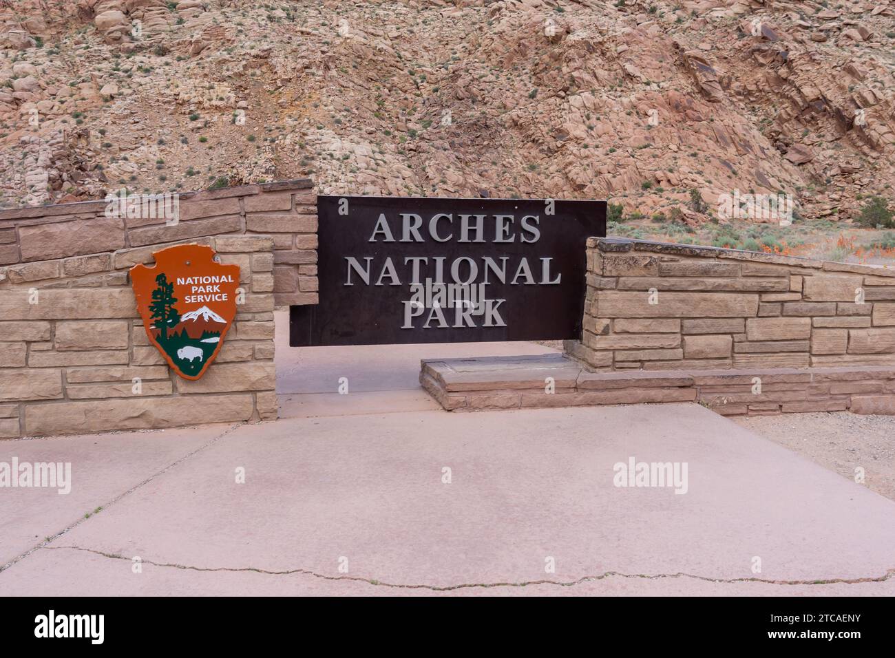 Il cartello d'ingresso per l'Arches National Park nello Utah, Stati Uniti, Stati Uniti Foto Stock