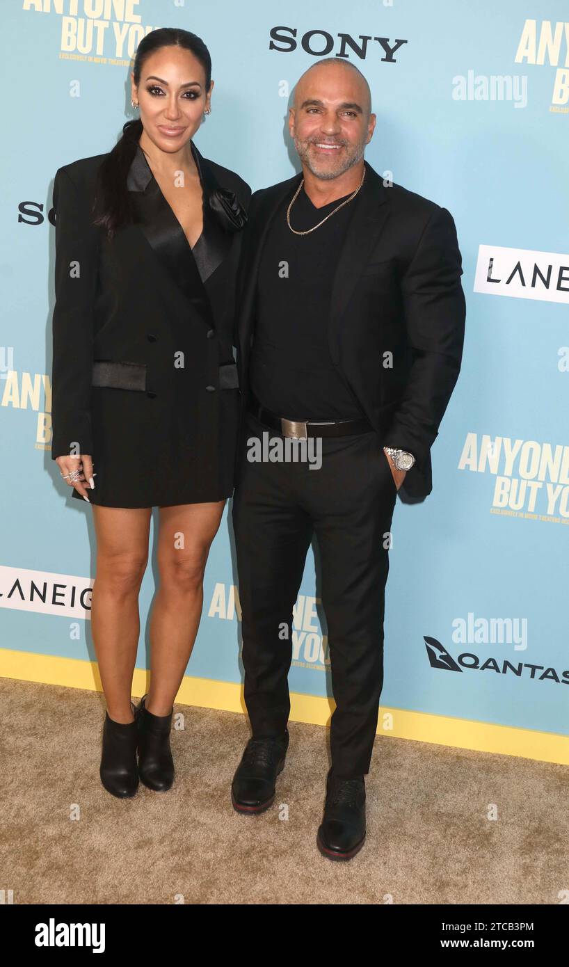 11 dicembre 2023, New York, New York, USA: Le personalità della realtà MELISSA GORGA e JOE GORGA sono state viste durante gli arrivi sul tappeto rosso della prima di New York di ‘Anyone but you’ tenutasi presso AMC Lincoln Square (Credit Image: © Nancy Kaszerman/ZUMA Press Wire) SOLO PER USO EDITORIALE! Non per USO commerciale! Foto Stock