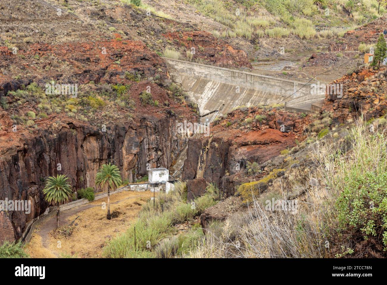 Barranco y Canal de Fataga, canale di irrigazione in un burrone, Fataga, San Bartolome de Tirajana, provincia di Las Palmas, Gran Canaria, Isole Canarie Foto Stock