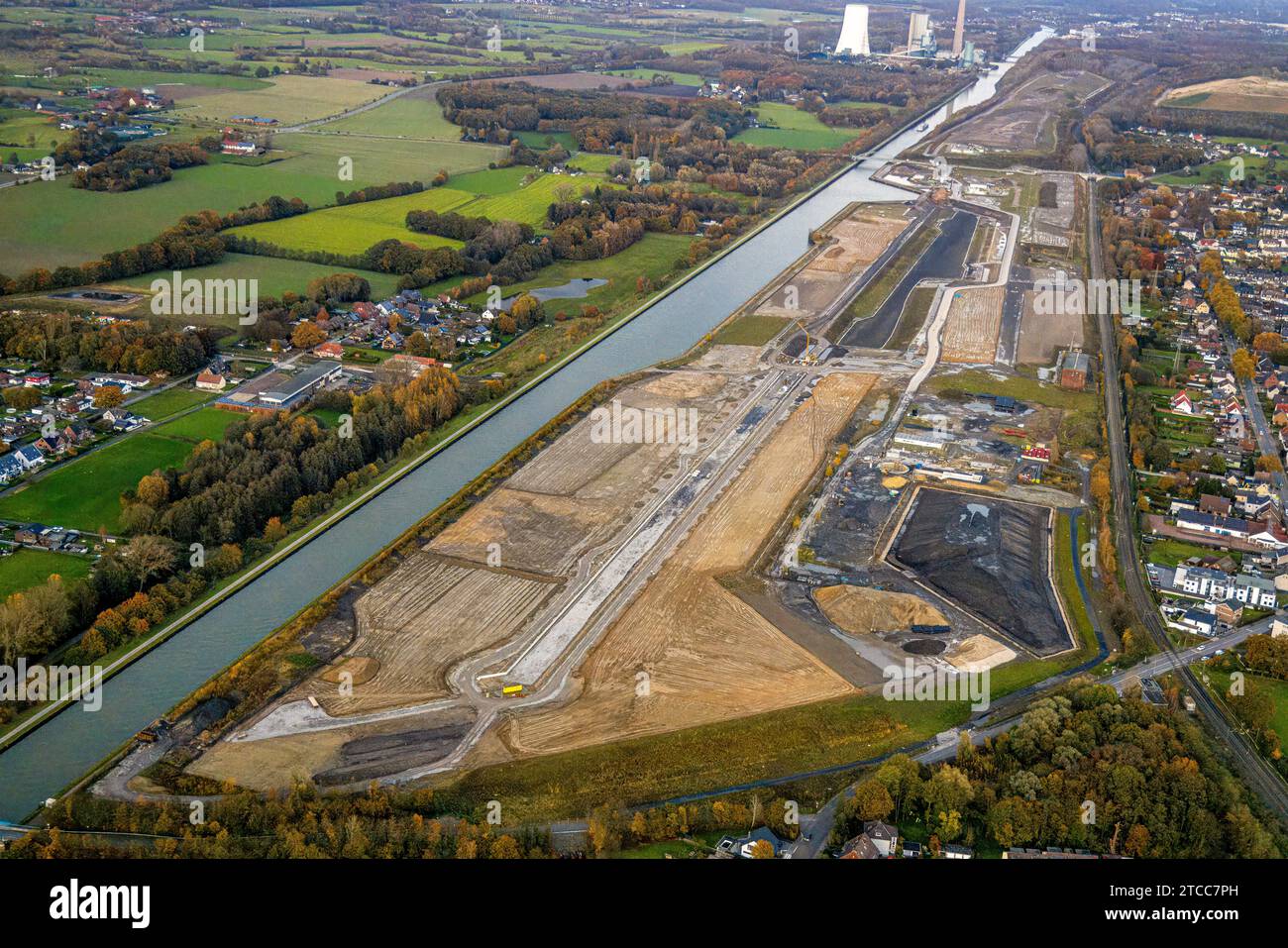 Veduta aerea, Wasserstadt Aden, sul canale Datteln-Hamm, area di costruzione di un quartiere urbano progettato sul sito dell'ex miniera Haus Aden, Foto Stock