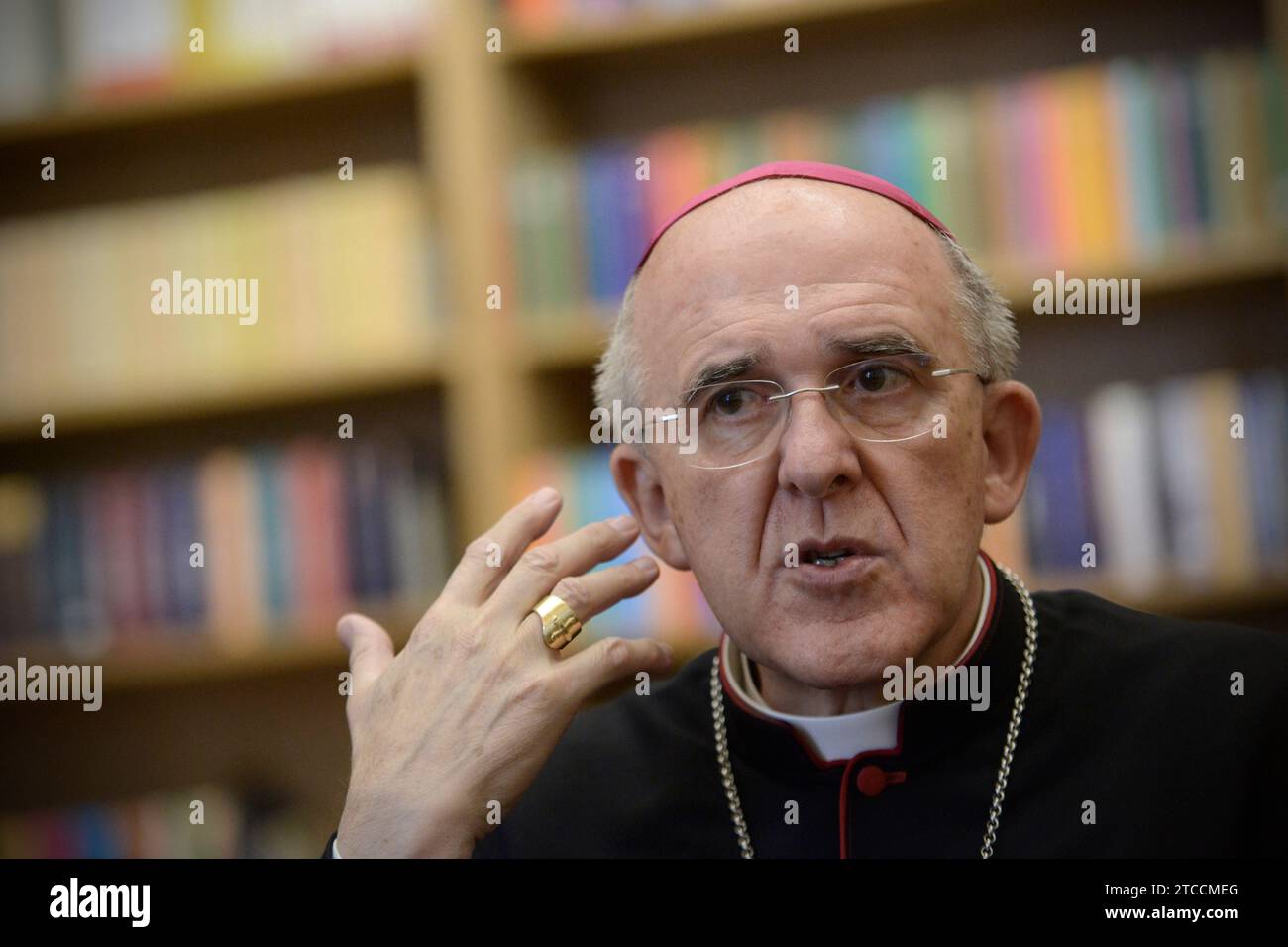 Madrid, 12/10/2016. Intervista con l'Arcivescovo di Madrid Carlso Osoro, dopo la sua nomina a cardinale. Foto: Maya Balanya ARCHDC. Crediti: Album / Archivo ABC / Maya Balanya Foto Stock