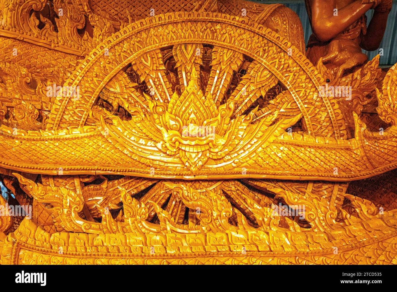 Sculture e sculture in cera a Wat Phra That Nong Bua, a Ubon, Thailandia, sud-est asiatico Foto Stock