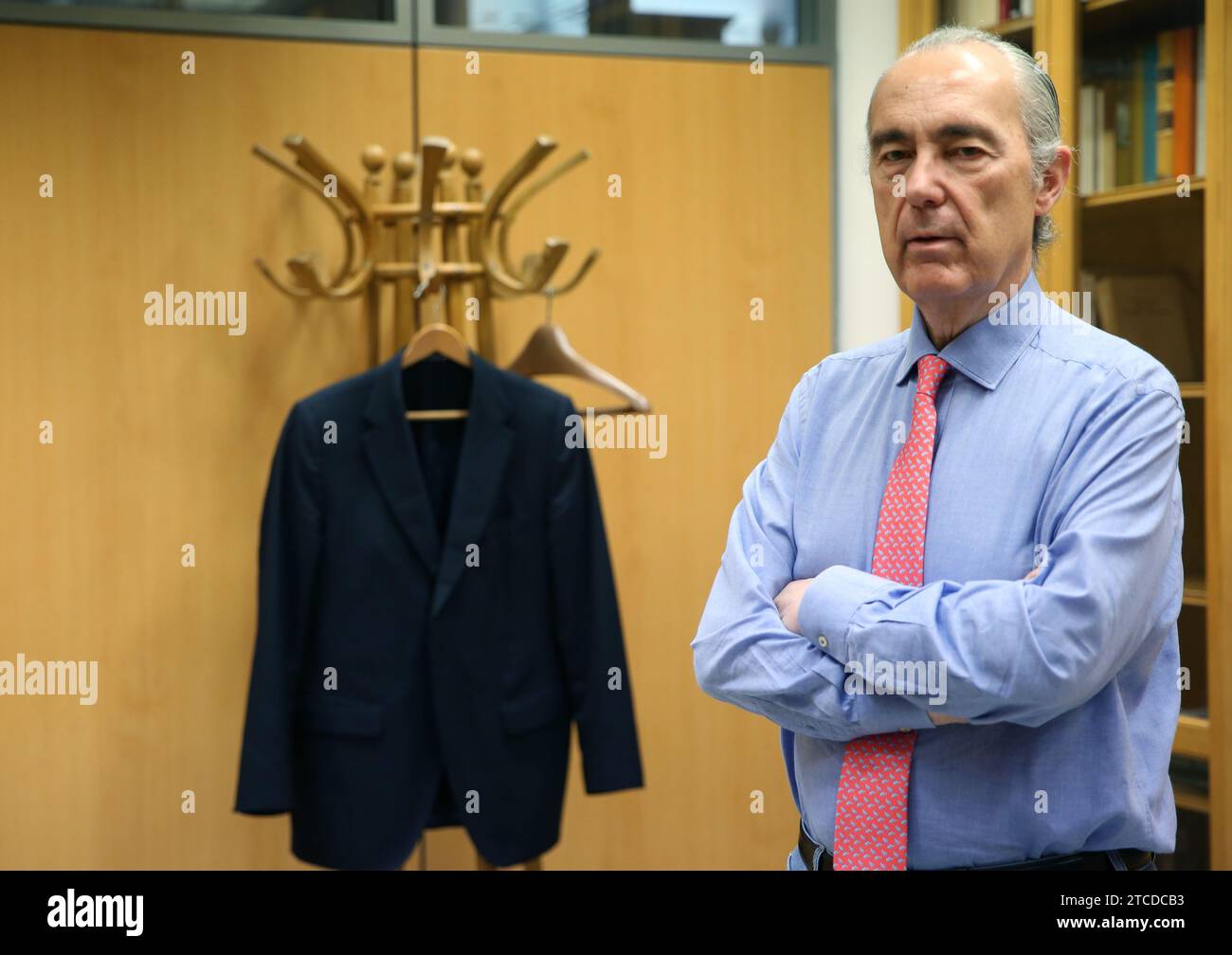 Madrid, 18/04/2018. Intervista allo scrittore Luis Alberto de Cuenca. Foto: Ernesto Agudo. ArchDC. Crediti: Album / Archivo ABC / Ernesto Agudo Foto Stock