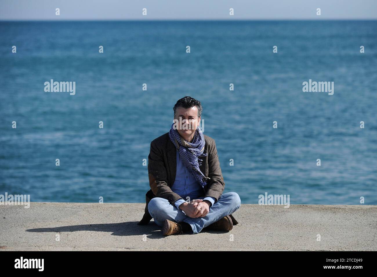 Barcellona 02/29/2016. Intervista a Ramón Gener sulla spiaggia di Barcelonesa. Foto: Inés Baucells ARCHDC. Crediti: Album / Archivo ABC / Inés Baucells Foto Stock