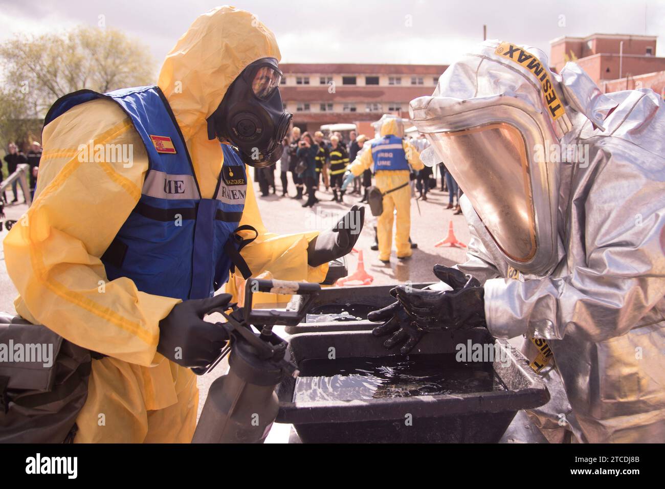 Torrejón de Ardoz (Madrid), 04/13/2018. Base aerea di Torrejón. Presentazione del 'Counterfog' Metodo di decontaminazione dei rifiuti CBRN in collaborazione con l'Università di Alcalá e l'UME. Foto: De San Bernardo. ARCHDC. Crediti: Album / Archivo ABC / Eduardo San Bernardo Foto Stock