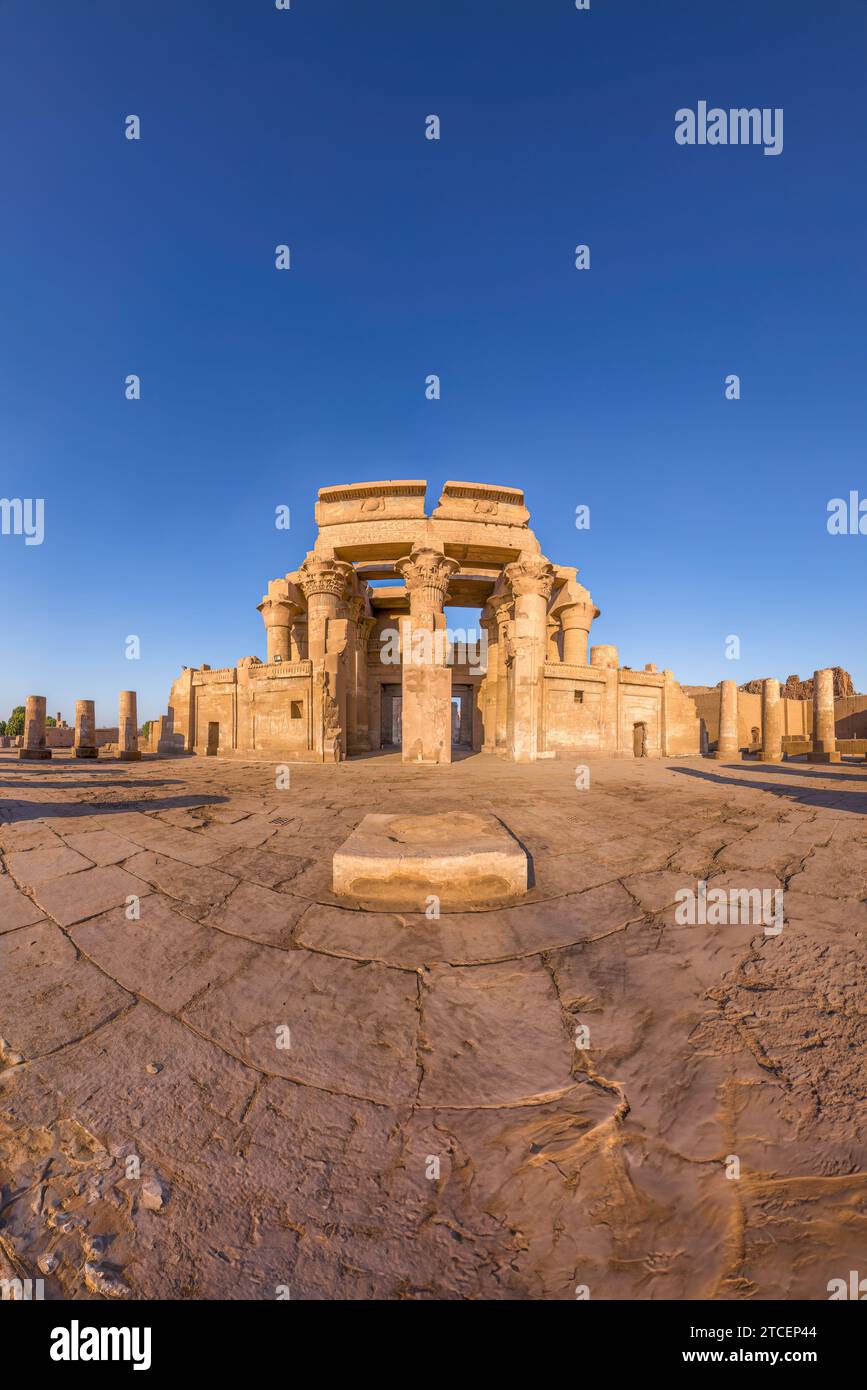 Kom Ombo, Egitto - Una vista del Tempio di Kom Ombo, Governatorato di Assuan, Egitto. Foto Stock