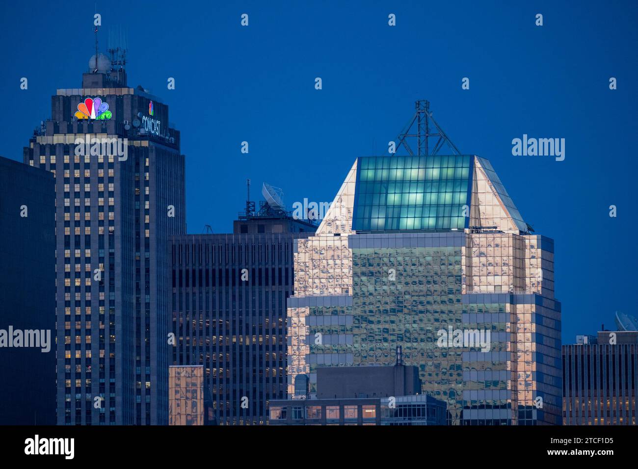 42esima strada skyline di New York USA Foto Stock