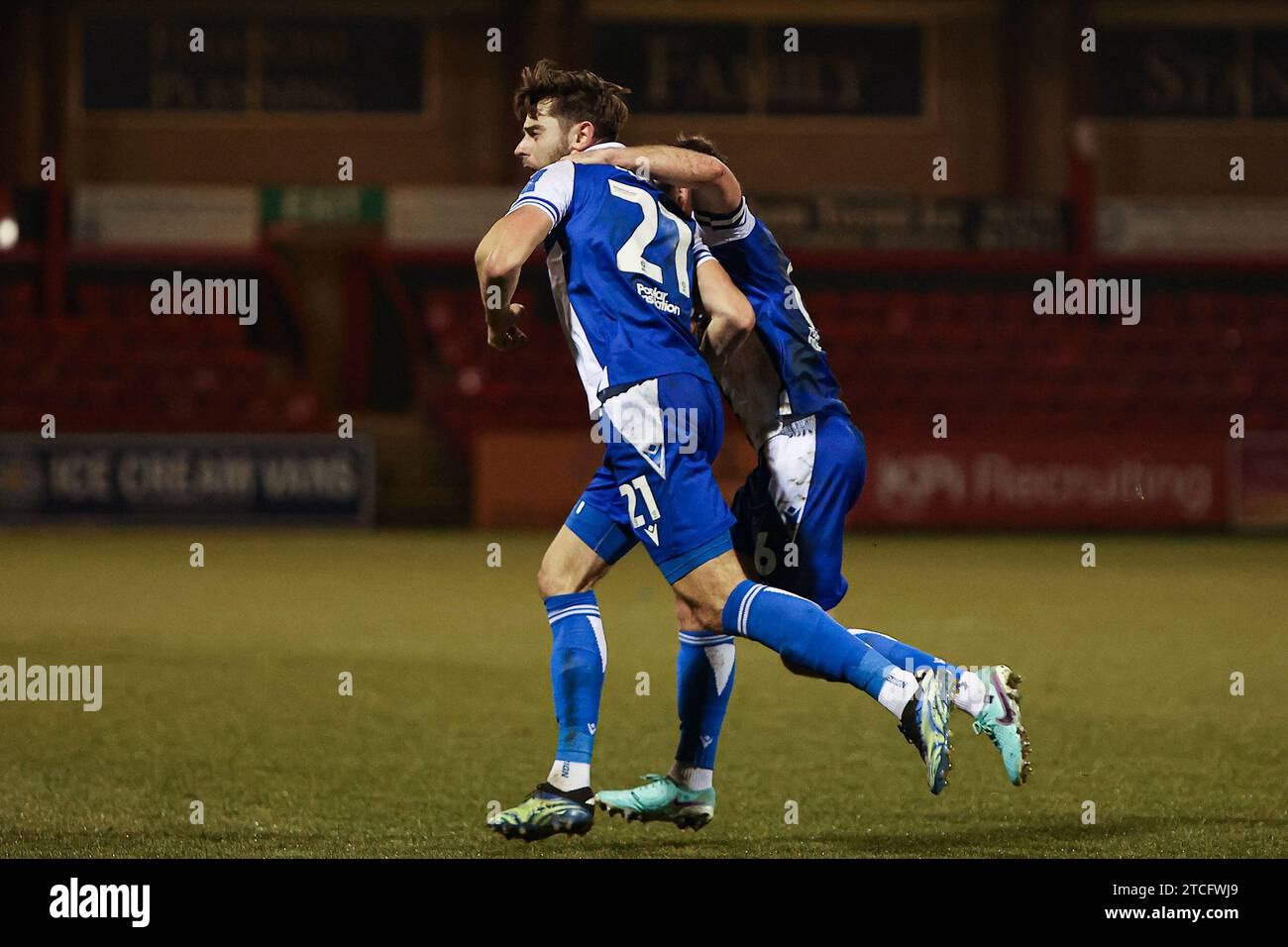 Bristols Connor Taylor festeggia il suo 3-0 durante la partita di fa Cup del secondo turno tra Crewe Alexandra e Bristol Rovers all'Alexandra Stadium, Crewe, martedì 12 dicembre 2023. (Foto: Chris Donnelly | mi News) crediti: MI News & Sport /Alamy Live News Foto Stock