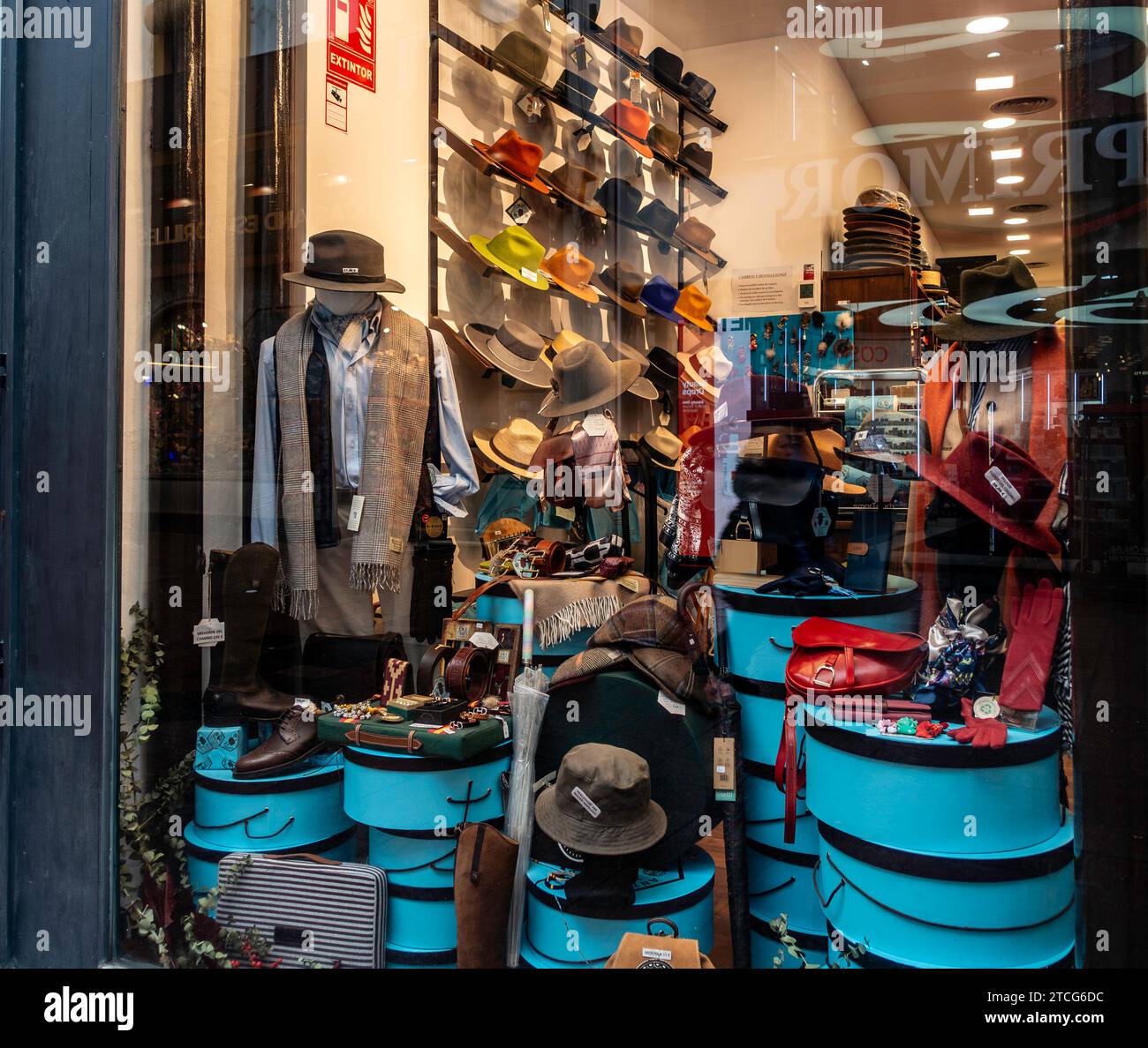Un negozio di cappelli Antonio Garcia a Siviglia, Spagna. Foto Stock