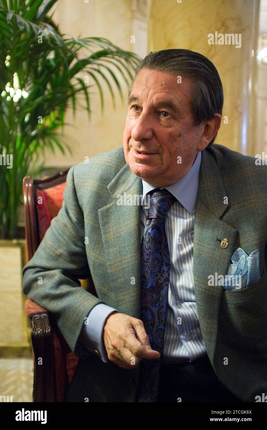 Madrid, 11/29/2013. Francisco Vázquez in un'intervista per ABC. Foto: Matías Nieto. ArchDC. Crediti: Album / Archivo ABC / Matías Nieto Koenig Foto Stock