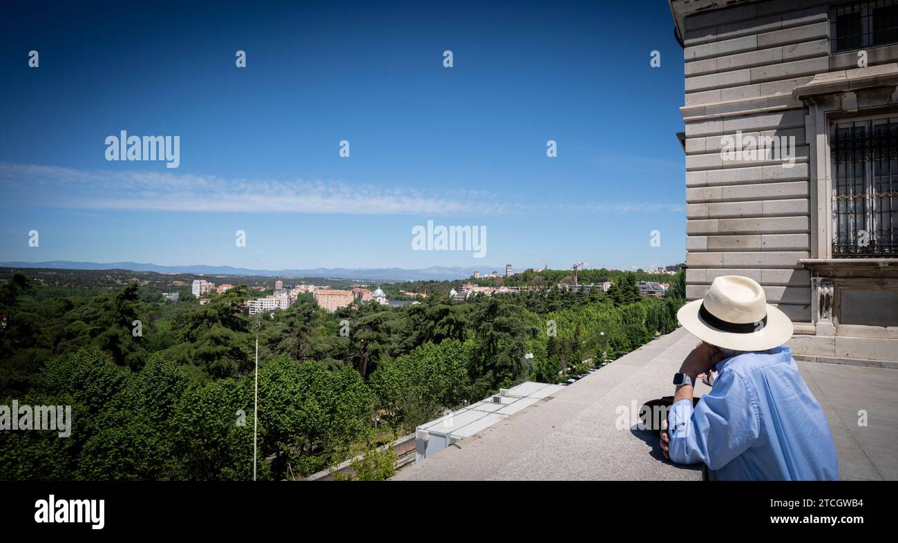 Madrid, 17/05/2021. Punto panoramico della cornice nella piazza dell'armeria del Placio Real. Foto: Ignacio Gil. ArchDC. Crediti: Album / Archivo ABC / Ignacio Gil Foto Stock
