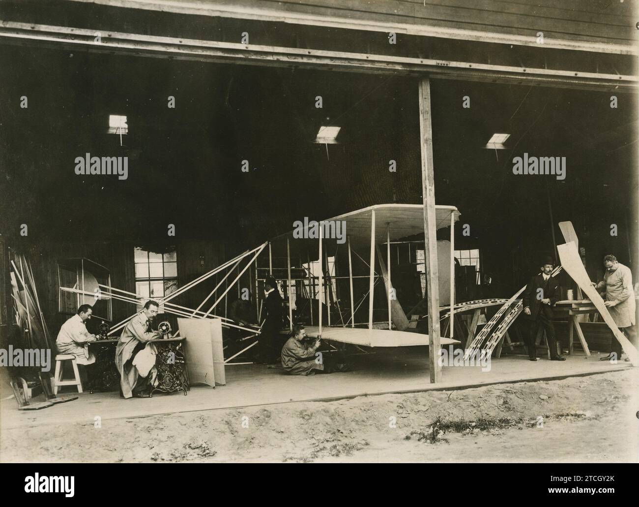 Reinickendorf (Germania). Gennaio 1910. La prima fabbrica di aeroplani Wright in Germania. Officina di assemblaggio di velivoli a Reinickendorf. Crediti: Album / Archivo ABC / Charles Delius Foto Stock