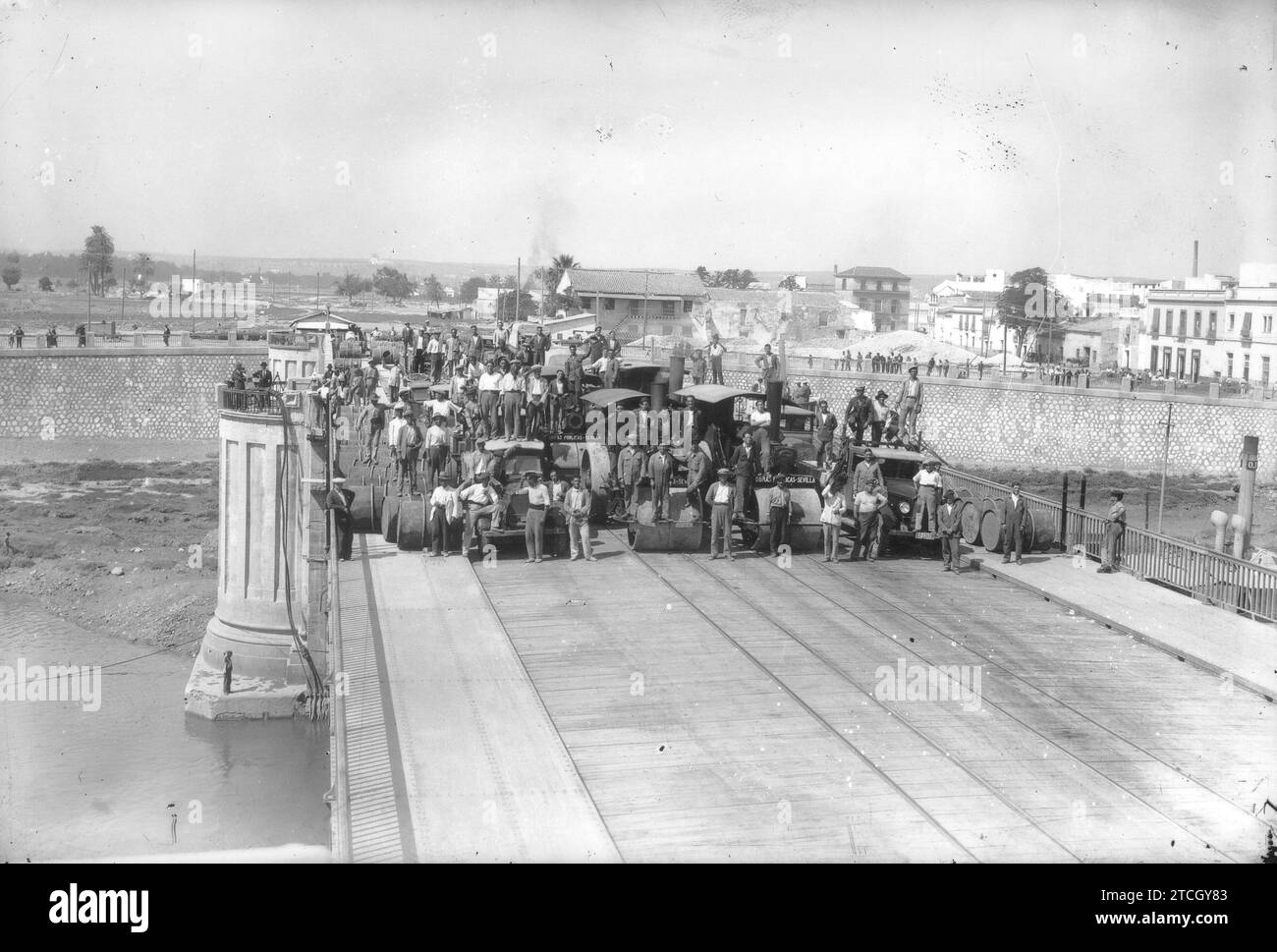 12/31/1930. Ponte San Telmo in costruzione. Crediti: Album / Archivo ABC Foto Stock