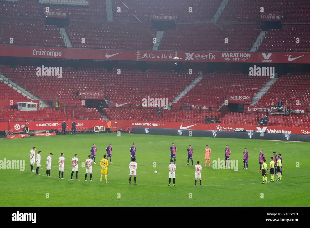 Siviglia, 19/12/2020. Sevilla FC e Real Valladolid match. Giorno 14 del campionato spagnolo. Stadio di Ramón Sánchez Pizjuán. L'arbitro Gil Manzano. Foto: Raúl Doblado. Archsev. Crediti: Album / Archivo ABC / Raúl Doblado Foto Stock
