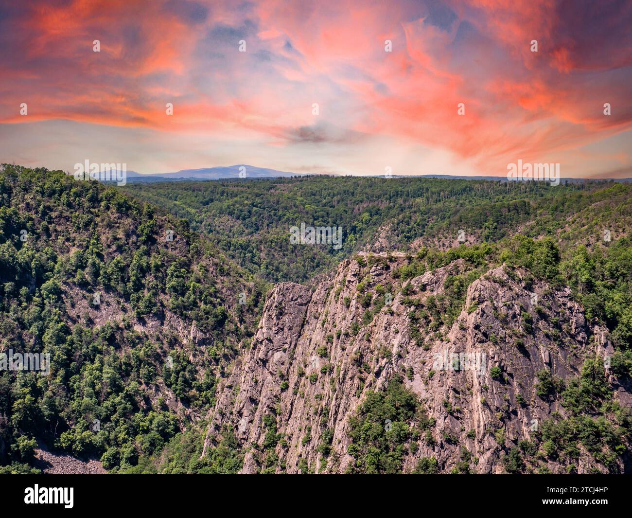 Vista del Roßtrappe nella bassa catena montuosa di Harz in Germania Foto Stock