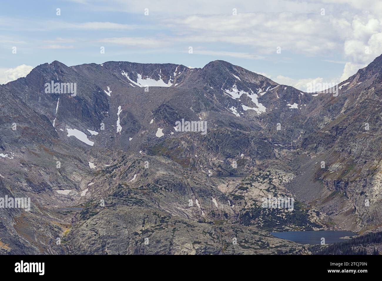 Monte Ida e alcuni laghi di montagna, visti dal Forest Canyon Overlook Foto Stock