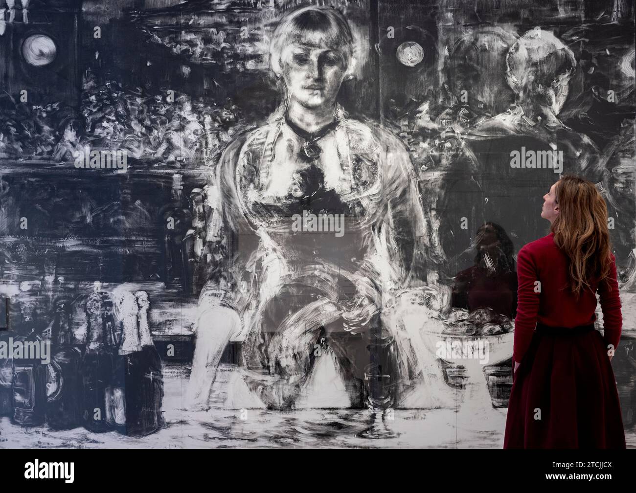 Londra, Regno Unito. 13 dicembre 2023. La mostra Portraits on Paper al Thaddaeus Ropac include un enorme disegno a carbone di Robert Longo intitolato X Ray of A Bar at the Folies-Bergere, 1882, After Manet (2017). Crediti: Malcolm Park/Alamy Live News Foto Stock