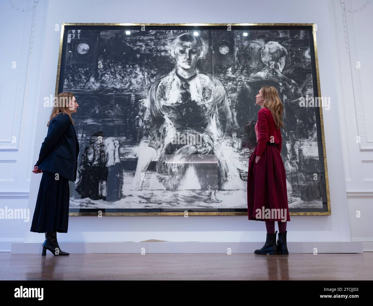 Londra, Regno Unito. 13 dicembre 2023. La mostra Portraits on Paper al Thaddaeus Ropac include un enorme disegno a carbone di Robert Longo intitolato X Ray of A Bar at the Folies-Bergere, 1882, After Manet (2017). Crediti: Malcolm Park/Alamy Live News Foto Stock