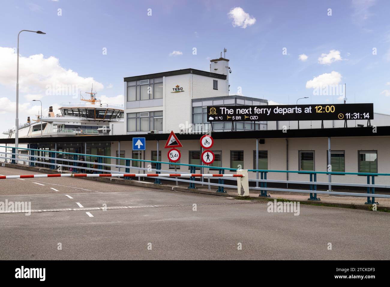 Traghetto per l'attraversamento tra l'isola Wadden di Texel e la terraferma. Foto Stock
