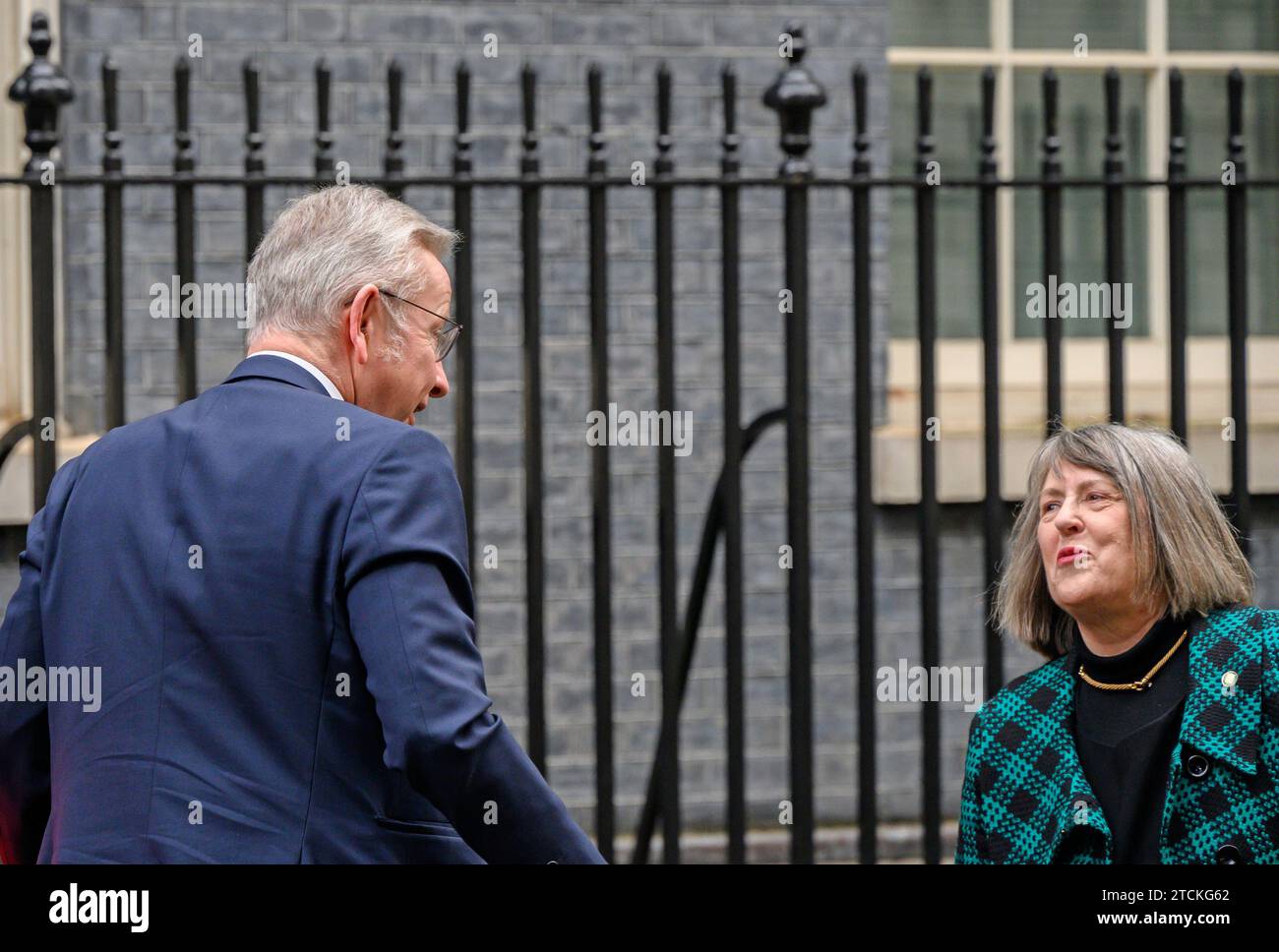 Michael Gove deputato (con: Surrey Heath - Segretario di Stato per il livellamento) e Fiona Bruce deputato (inviato speciale del primo Ministro per la libertà di religione o Foto Stock