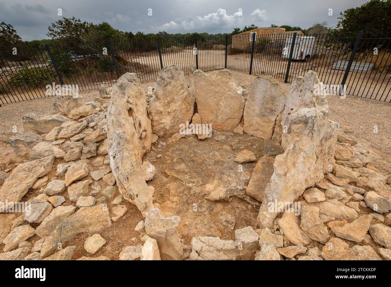 Monumento megalítico , Ca Na Costa , 2.000 - 1.600 aC. a, comienzos de la edad de Bronce, Formentera, isole Baleari, Spagna Foto Stock