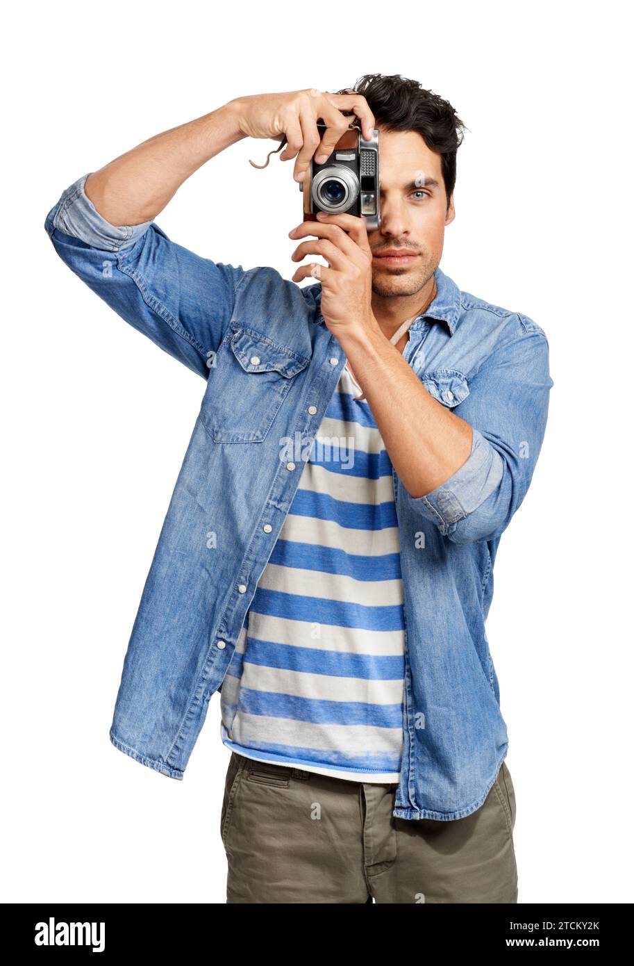 Fotografia, ritratti e uomo con una fotocamera in uno studio per una carriera creativa o artistica in tutta sicurezza. Accessori da reflex digitale vintage casual e giovani uomini Foto Stock Fotografia, ritratti e uomo con una fotocamera in uno studio per una carriera creativa o artistica in tutta sicurezza. Accessori da reflex digitale vintage casual e giovani uomini Foto Stock