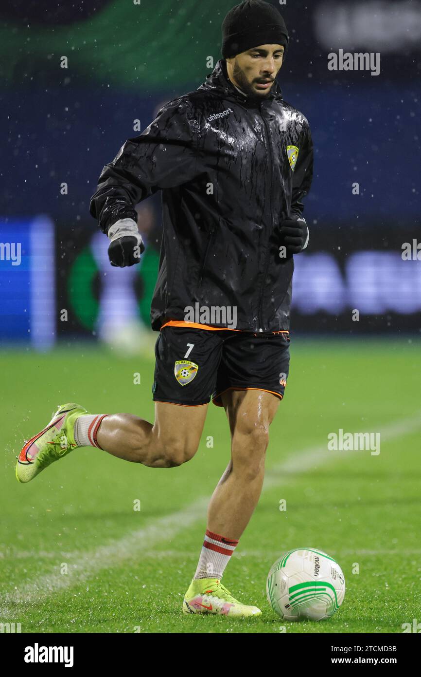 Zagabria, Croazia. 13 dicembre 2023. Walid Hamidi di Ballkani durante una sessione di allenamento al Maksimir Stadium il 13 dicembre 2023. A Zagabria, in Croazia, prima della partita di 6 round della UEFA Conference League gorup C tra Dinamo Zagabria e FC Ballkani. Foto: Luka Stanzl/PIXSELL credito: Pixsell/Alamy Live News Foto Stock