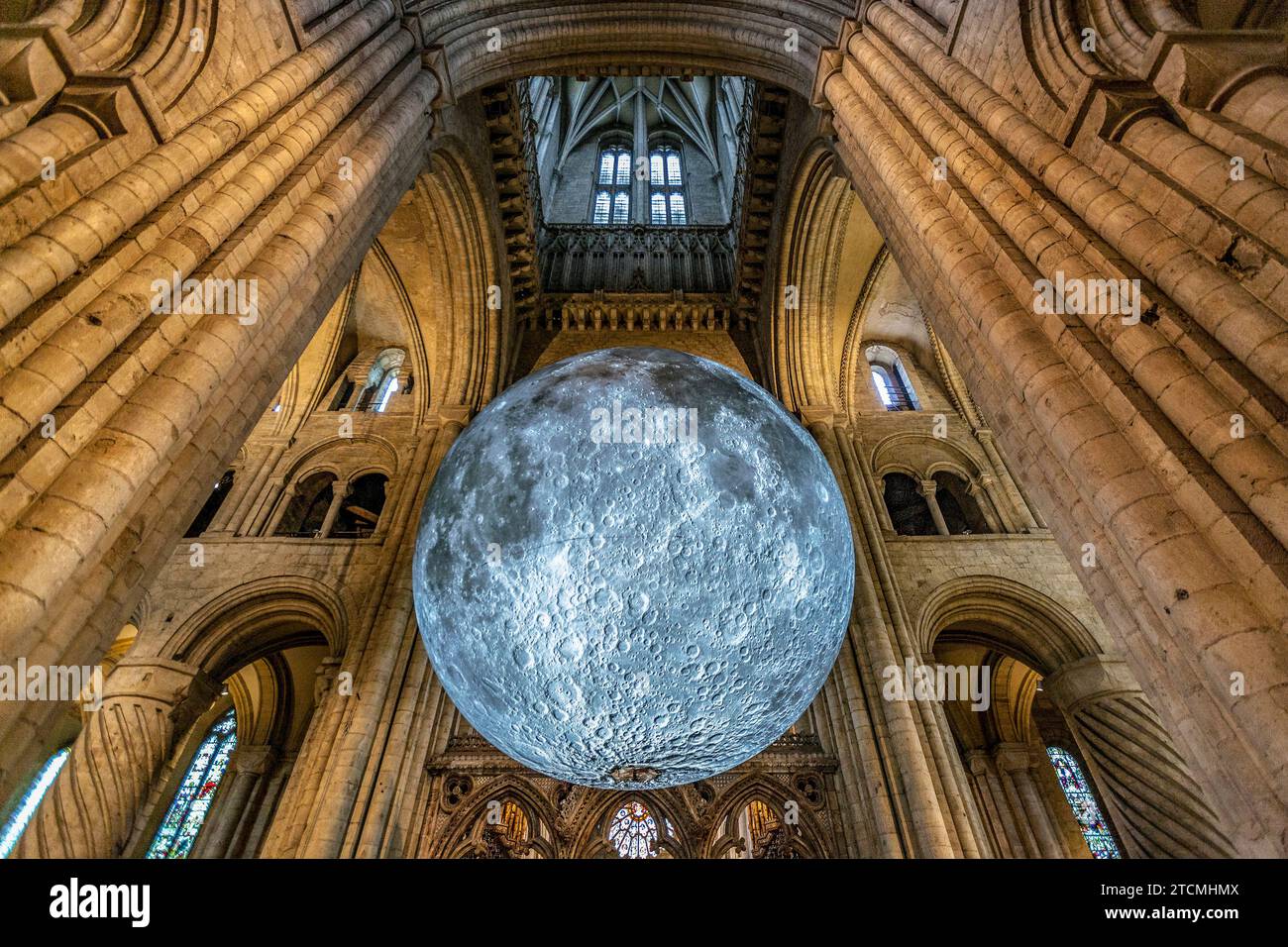 Installazione artistica – Museo della Luna – nella Cattedrale di Durham, Inghilterra Foto Stock