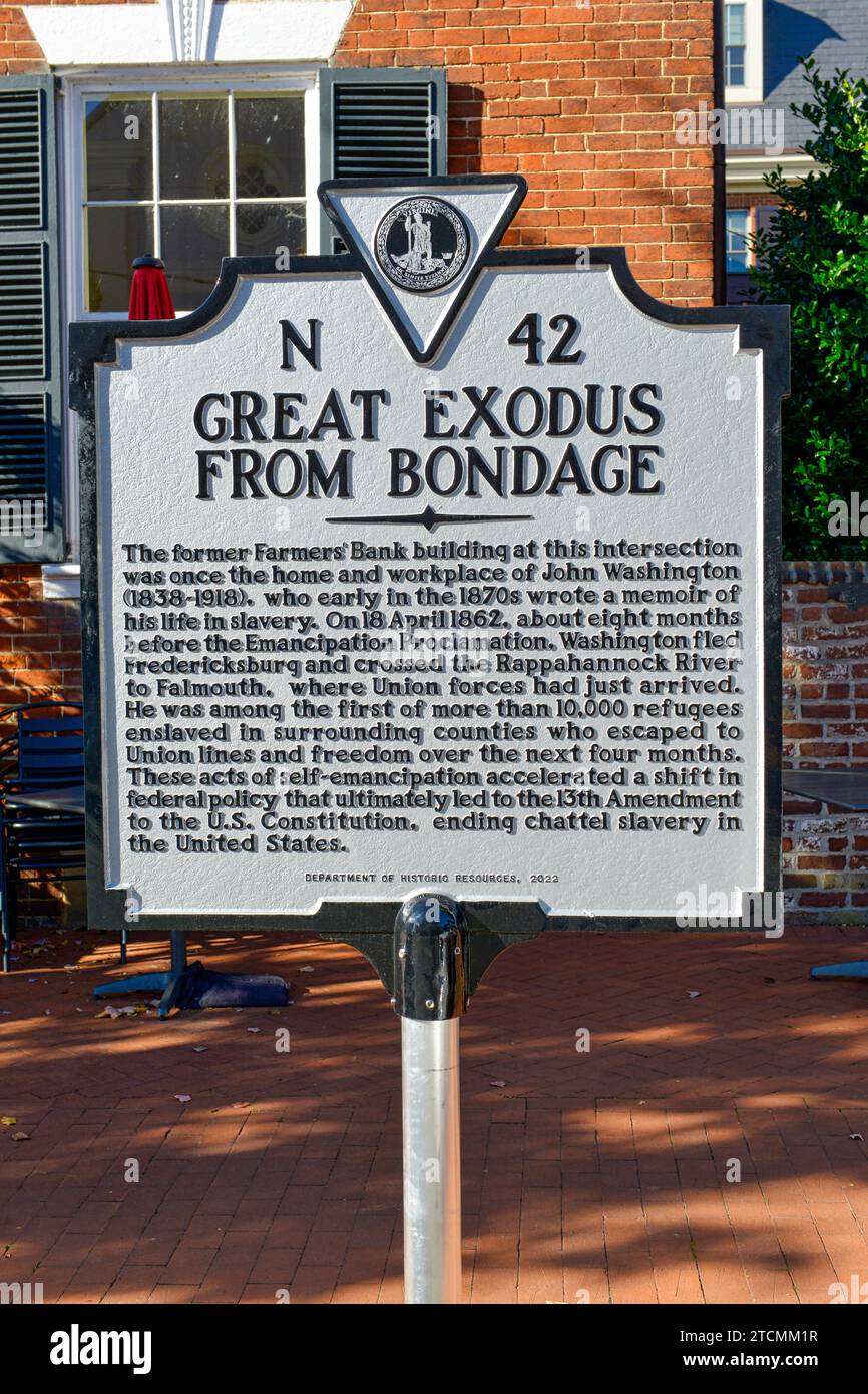 All'esterno dell'ex edificio della Farmers' Bank, il Great Exodus from Bondage, simbolo storico su St Anne Street a Fredericksburg, Virginia Foto Stock
