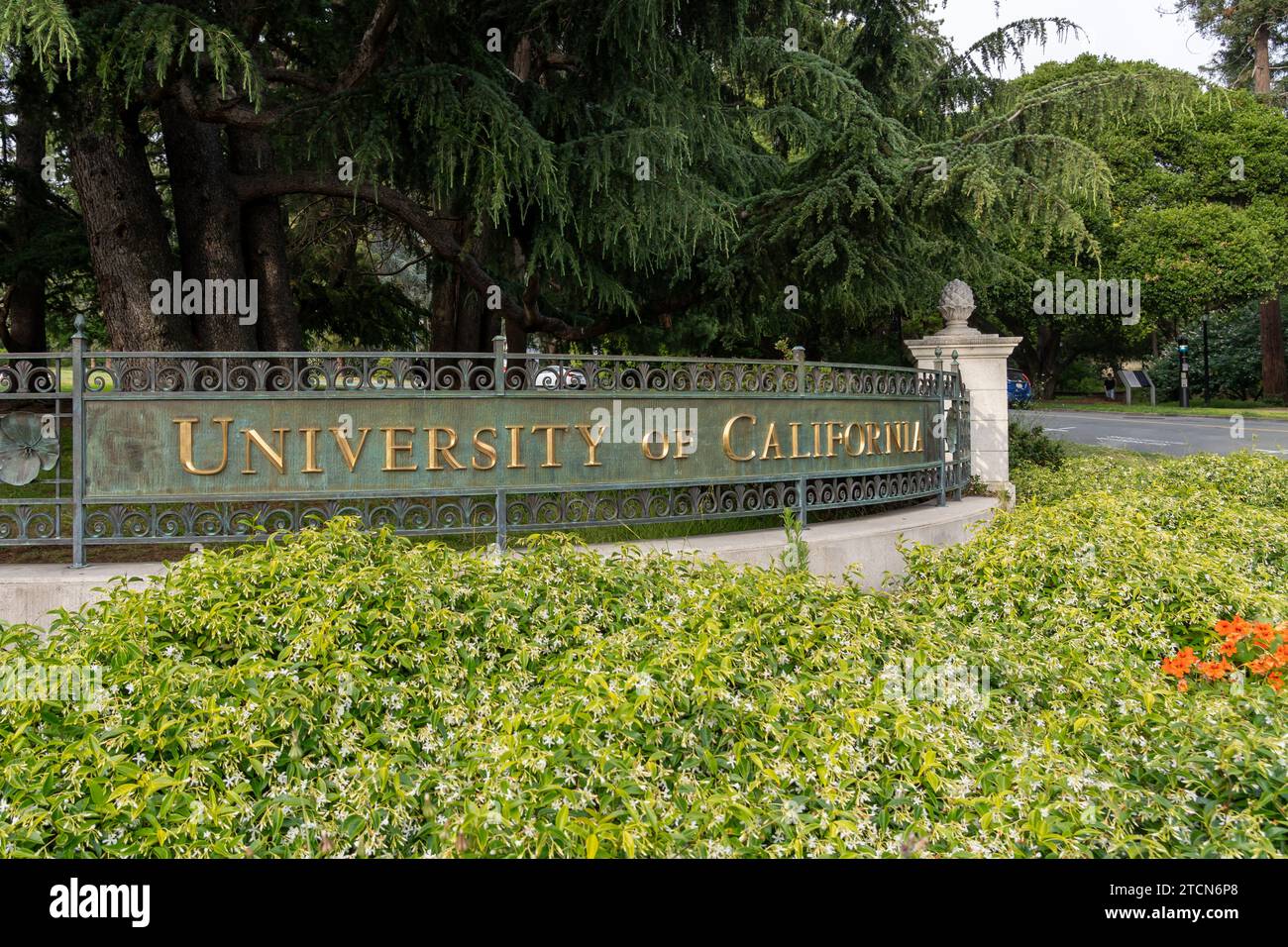 Insegna della University of California fuori dal campus UC Berkeley, California, Foto Stock