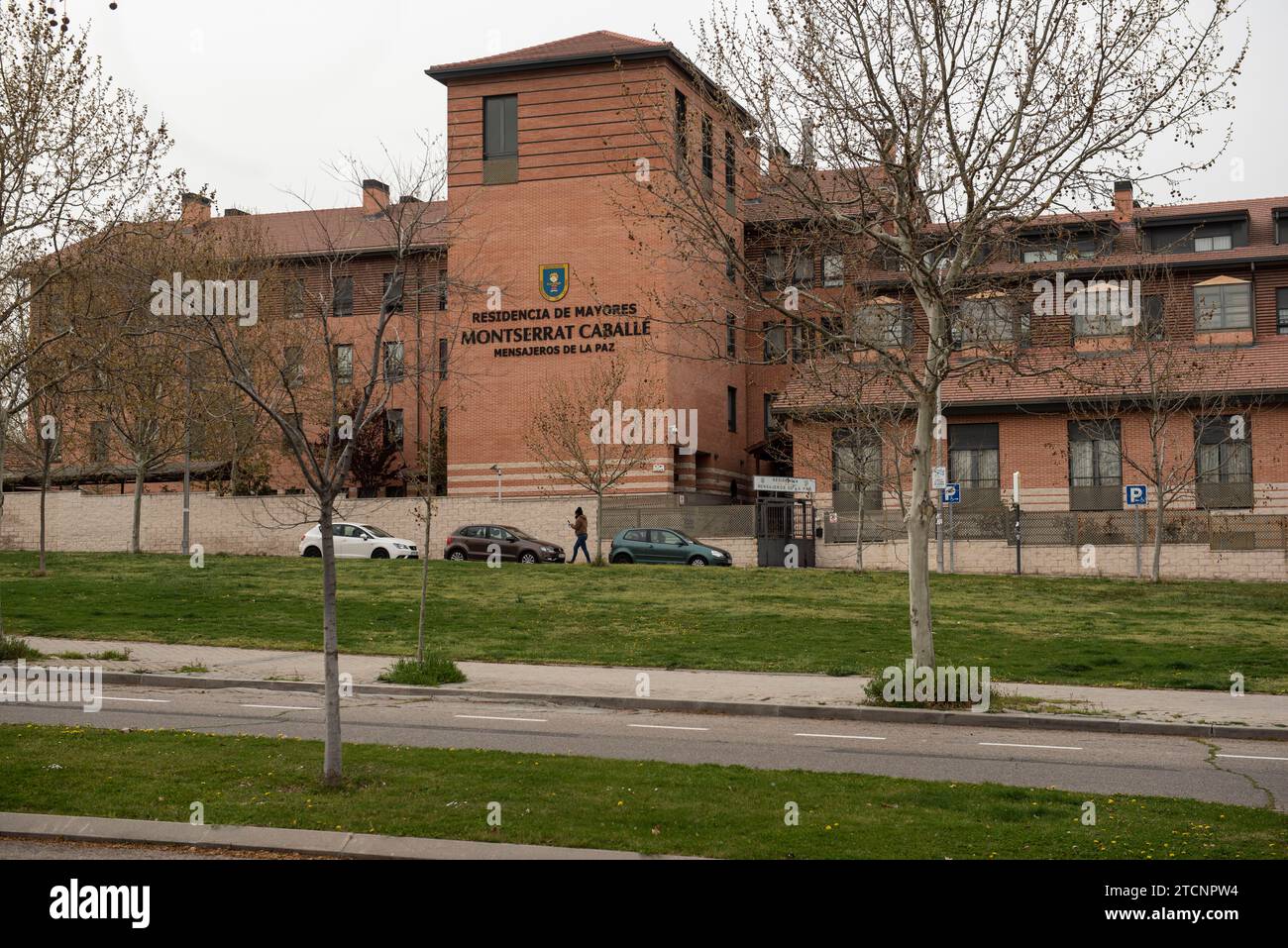 Madrid, 18/03/2020. Crisi del coronavirus. Nell'immagine, la casa di cura Montserrat Caballé, di Messaggeri della Pace a Barajas, dove numerose persone infette sono state segnalate nelle ultime ore. Foto: Maya Balanya. ARCHDC. Crediti: Album / Archivo ABC / Maya Balanya Foto Stock