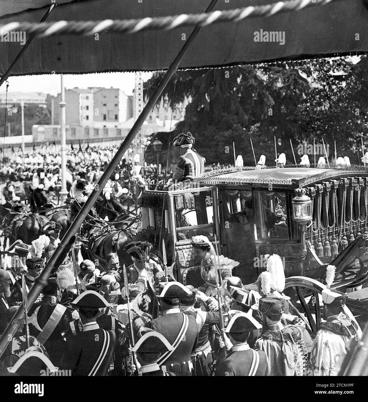 05/31/1910. Sua altezza reale Infanta María Teresa arriva al Congresso. Crediti: Album / Archivo ABC / Francisco Goñi Foto Stock
