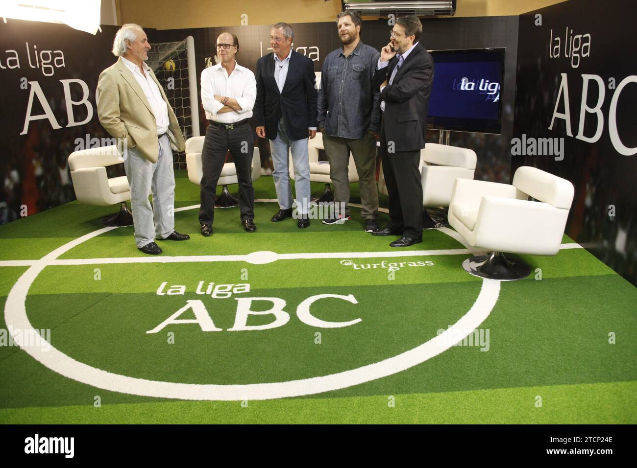 Madrid 10-7-2013 la Liga ABC, talk show diretto da Fernando Rodríguez Lafuente, direttore dell'ABC Cultural supplemento. Oggi gli oratori sono: Jaime González, opinion Chief della ABC, e gli editorialisti Ignacio Camacho, David Gistau e Ignacio Ruiz Quintano. Foto: Juan Piedra Archdc. Crediti: Album / Archivo ABC / Juan Piedra Foto Stock