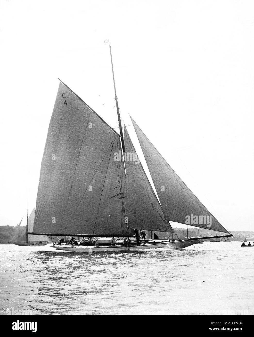 07/31/1912. Le famose Cowes Regattas. Lo Yach 'Germania' che ha vinto il primo premio con cui è iniziata la grande settimana marittima. Crediti: Album / Archivo ABC / Louis Hugelmann Foto Stock