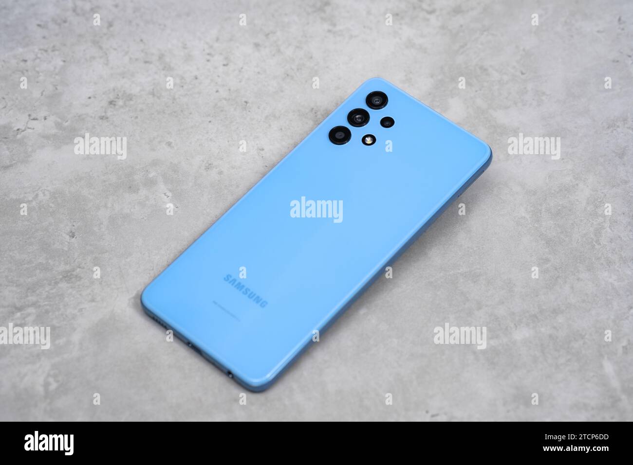 HCMC, VN - dicembre 2023. Smartphone Samsung Galaxy A32 Foto Stock