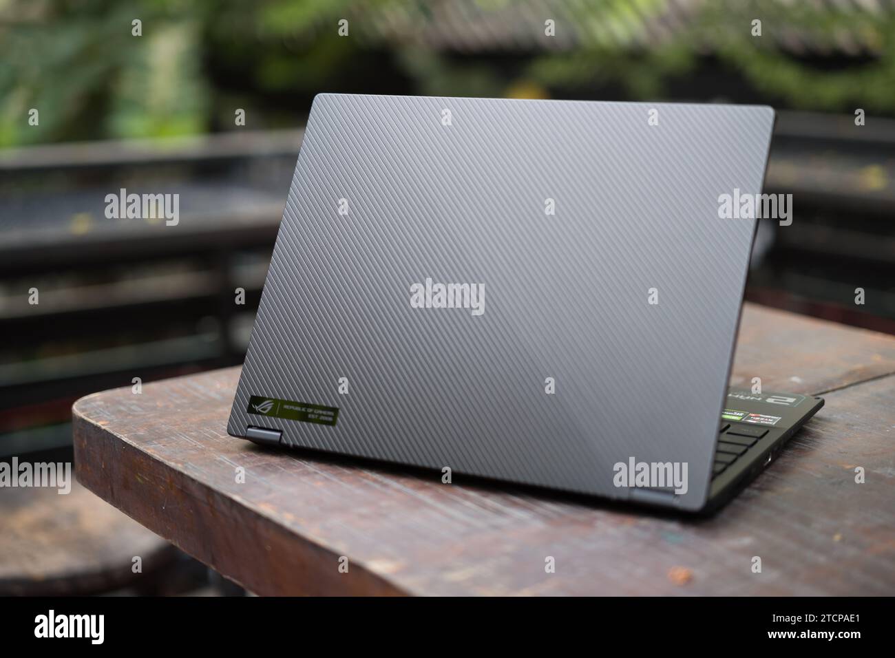 HCMC, VN - dicembre 2023. Notebook ASUS ROG Flow X13 Foto Stock