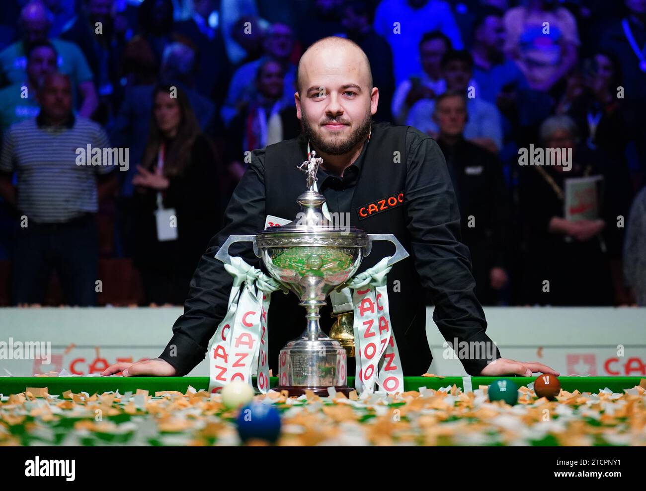 Foto del file datata 1-05-2023 di Luca Brecel. Probabilmente non farà pratica e sarà uno dei primi a cancellare le sue possibilità. Ma l'enigmatico belga Luca Brecel tornerà al Crucible in aprile come campione del mondo di snooker in carica, e uno dei pochi giocatori di alto livello in grado di vantare la resistenza per arrivare alla fine dei 17 estenuanti giorni. Data di emissione: Giovedì 14 dicembre 2023. Foto Stock