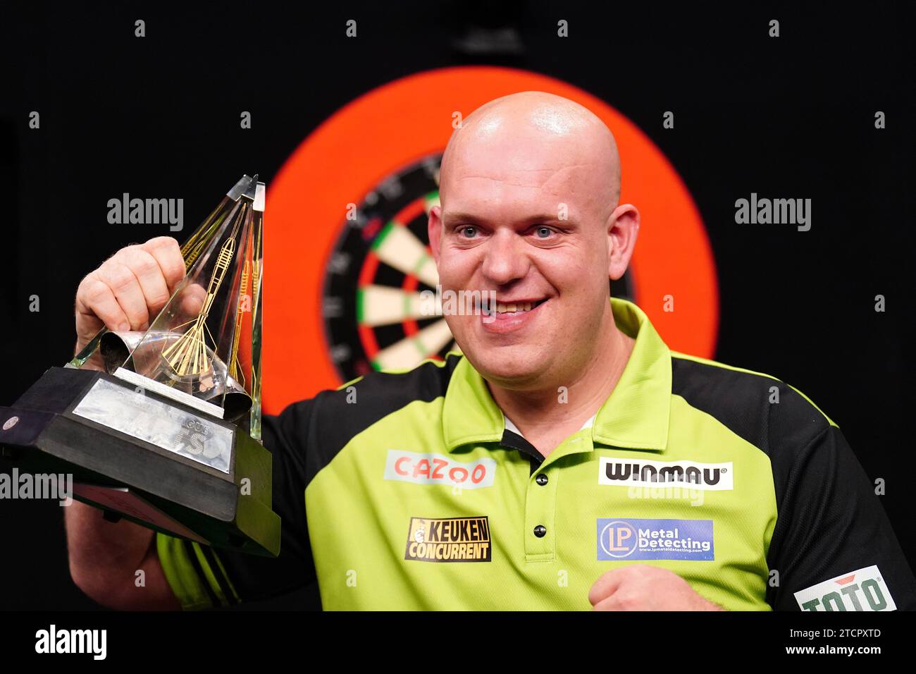 Foto del file datata 25-05-2023 di Michael Van Gerwen, che ha creato la storia della Premier League vincendo il suo settimo titolo per allontanarsi dal grande Phil Taylor. Data di emissione: Giovedì 14 novembre 2023. Foto Stock